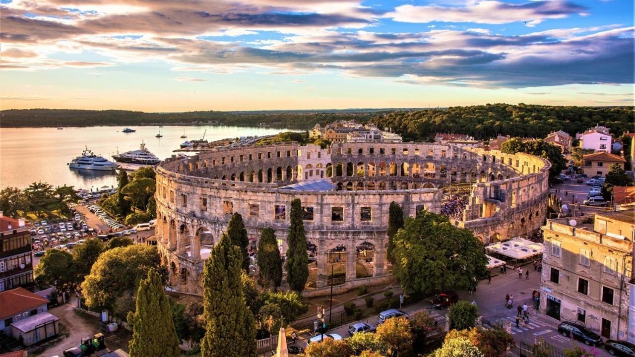 Apartment S&M Heart Of Pula Dış mekan fotoğraf